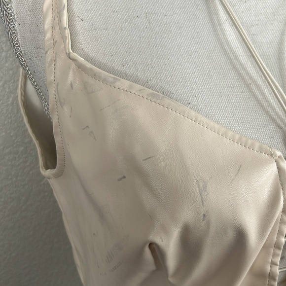 Pretty Little Thing Cream Caged Back Zipper Sleeveless Top Size L New with tags - Picture 3 of 8